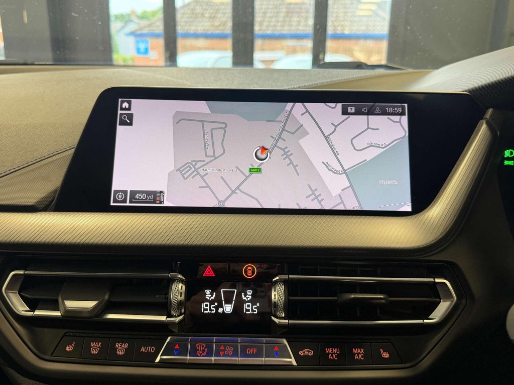USED 2020 20 BMW 1 SERIES 2.0 M135i xDrive Auto 4WD 5dr SH + SAT NAV
