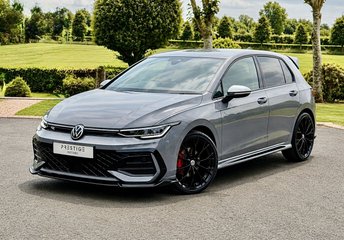 2025 VOLKSWAGEN GOLF 1.5 eTSI MHEV R-Line Hatchback 5dr Petrol Hybrid DSG Euro 6 (s/s) (150 ps) &pound;26995.00