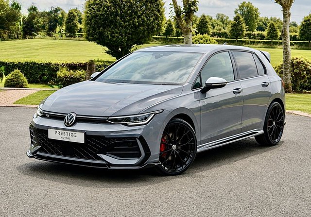 View our VOLKSWAGEN GOLF