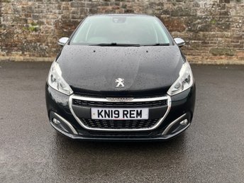 View our PEUGEOT 208