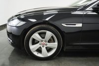 USED 2019 19 JAGUAR XF 2.0i Portfolio Sportbrake Auto Euro 6 (s/s) 5dr Black Leather, Sat Nav