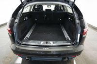 USED 2019 19 JAGUAR XF 2.0i Portfolio Sportbrake Auto Euro 6 (s/s) 5dr Black Leather, Sat Nav