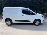 USED 2020 70 VAUXHALL COMBO 1.6 Turbo D 2300 Sportive Panel Van 4dr Diesel Manual L1 H1 Euro 6 (s/s) (100 ps) SAVE 20%, 5 SPEED, A/C, CARPLAY