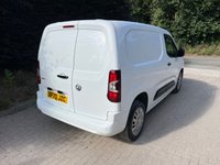 USED 2020 70 VAUXHALL COMBO 1.6 Turbo D 2300 Sportive Panel Van 4dr Diesel Manual L1 H1 Euro 6 (s/s) (100 ps) SAVE 20%, 5 SPEED, A/C, CARPLAY