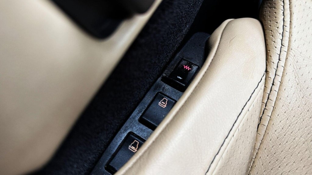 USED 2007 07 ASTON MARTIN DB9 5.9 Volante Seq 2dr (EU4) LOW MILES|ELEGANCE|FSH|SENSORS