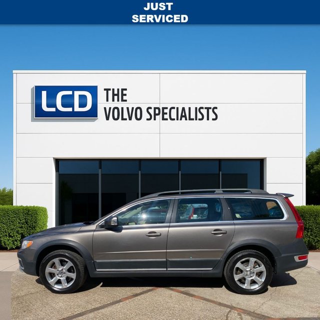 View our VOLVO XC70