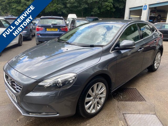 View our VOLVO V40