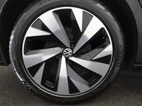 USED 2022 72 VOLKSWAGEN ID5 Pro Performance 77kWh Style SUV 5dr Electric Auto (204 ps) COMFORT PACK+ | DESIGN PACK+