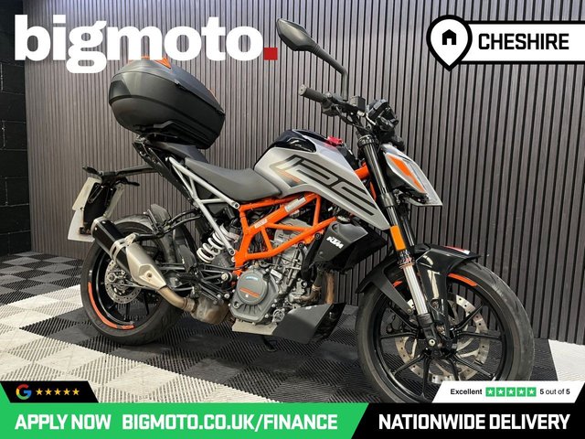 View our KTM 125 DUKE