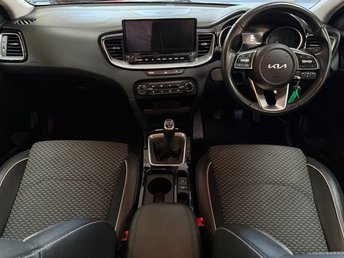 View our KIA XCEED