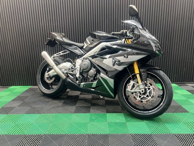 View our TRIUMPH Daytona Moto2 765
