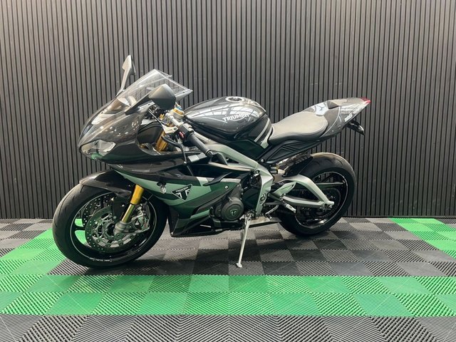 View our TRIUMPH Daytona Moto2 765