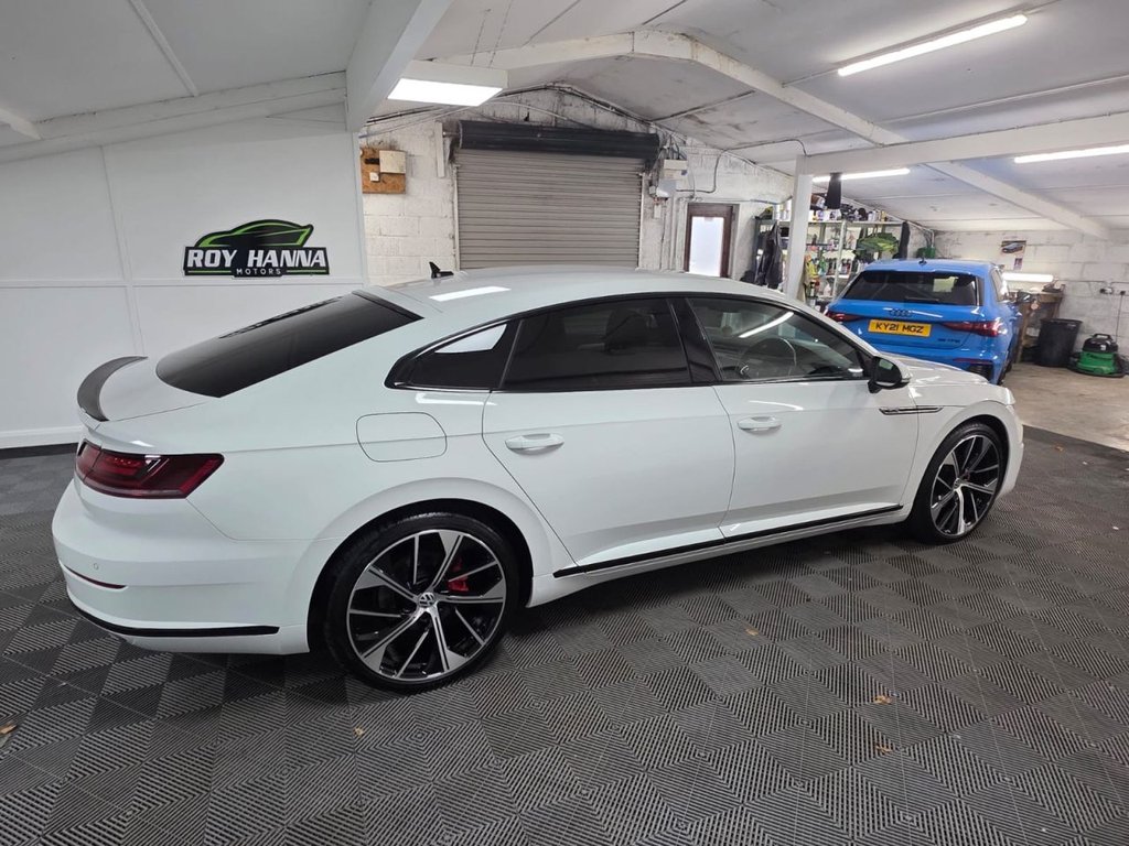 USED 2020 70 VOLKSWAGEN ARTEON 2.0 TDI R-Line Fastback 5dr Diesel DSG Euro 6 (s/s) (150 ps) Bluetooth - SatNav - Sensors!