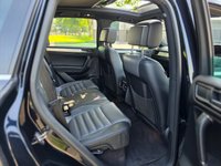 USED 2015 65 VOLKSWAGEN TOUAREG 3.0 TDI V6 BlueMotion Tech R-Line SUV 5dr Diesel Tiptronic 4WD Euro 6 (s/s) (262 ps) Panoramic Roof - Parking Heater - Great Spec!