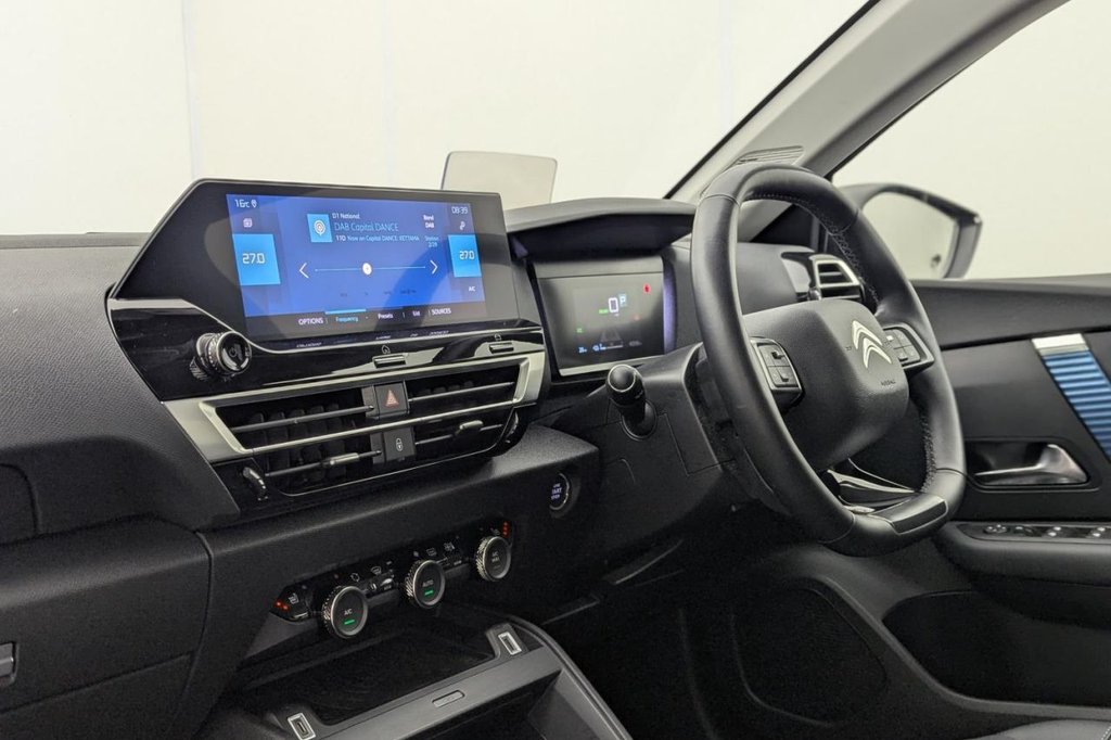 USED 2023 23 CITROEN e-C4 50kWh Shine Plus Hatchback 5dr Electric Auto (7.4kW Charger) (136 ps) Massage Seats, Car Play, DAB
