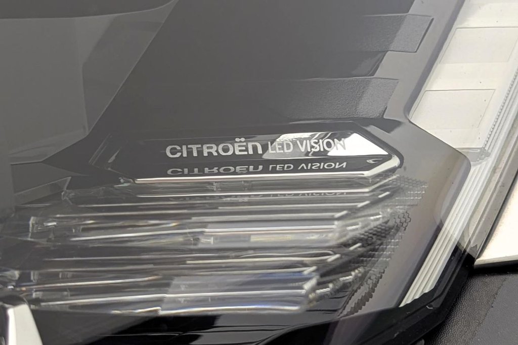 USED 2023 23 CITROEN e-C4 50kWh Shine Plus Hatchback 5dr Electric Auto (7.4kW Charger) (136 ps) Massage Seats, Car Play, DAB