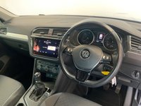 USED 2018 18 VOLKSWAGEN TIGUAN 2.0 TDI SE SUV 5dr Diesel Manual Euro 6 (s/s) (150 ps) 