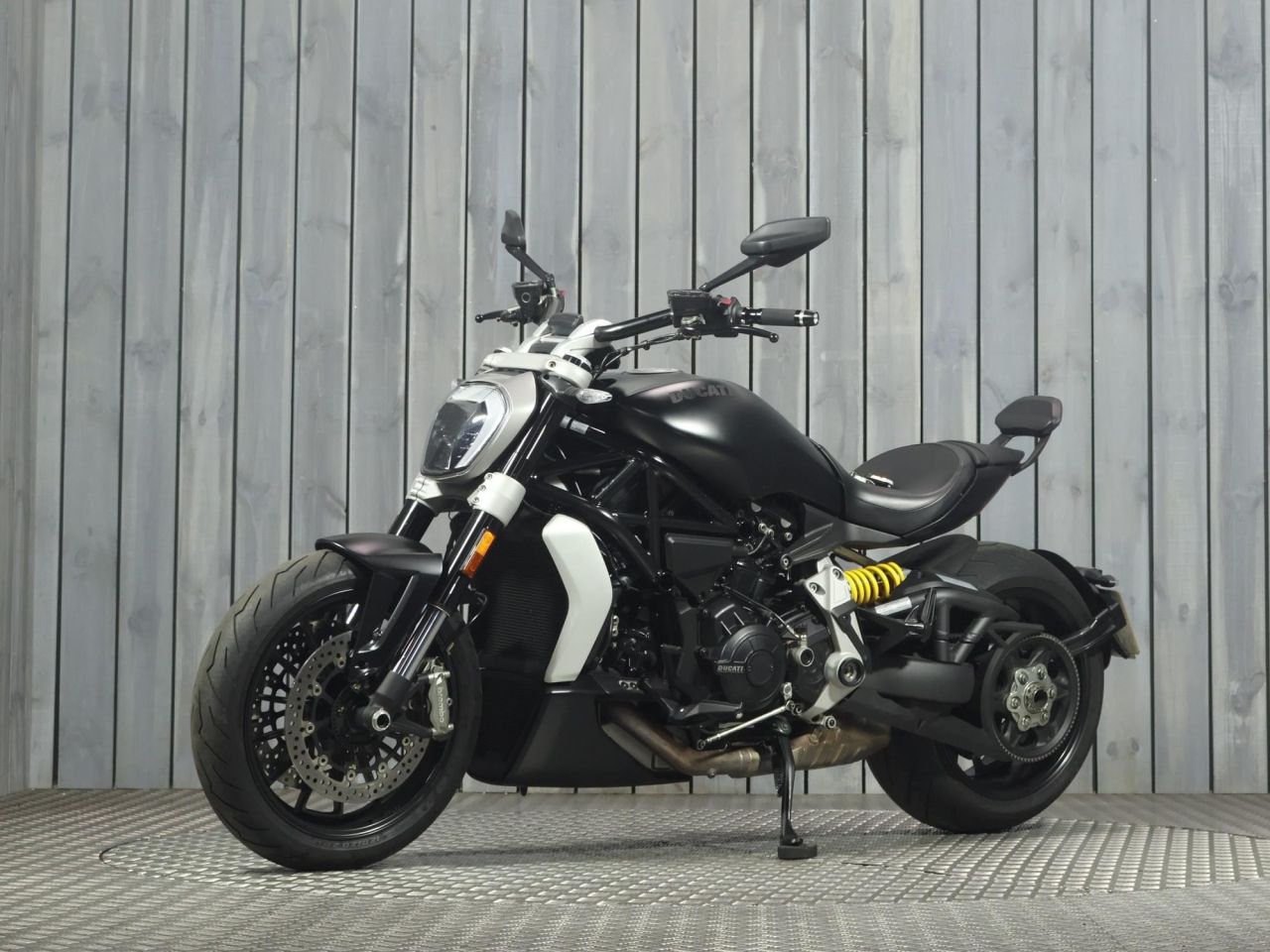 DUCATI XDIAVEL
