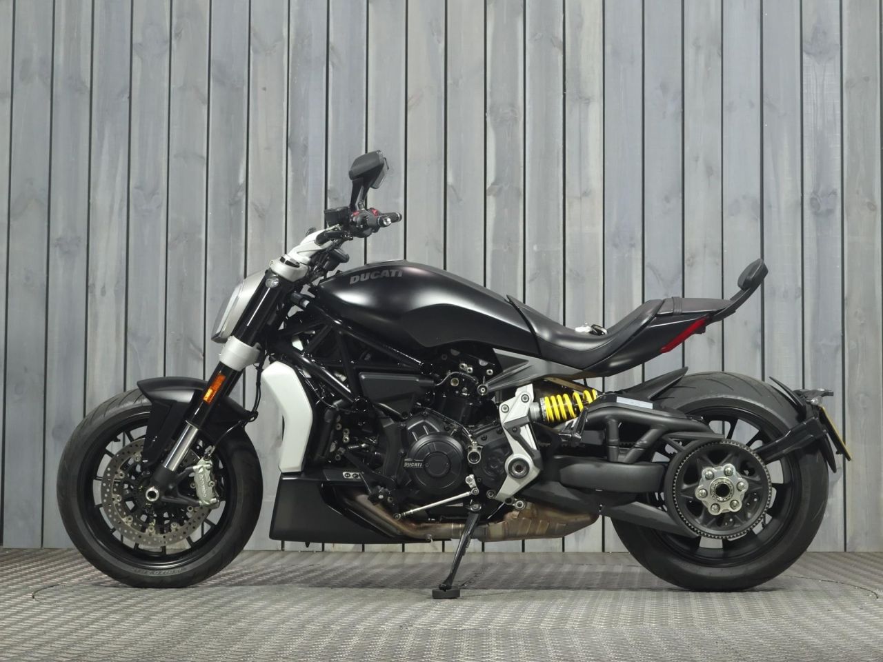 DUCATI XDIAVEL