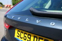USED 2020 69 VOLVO V90 2.0 T4 Momentum Plus Estate 5dr Petrol Auto Euro 6 (s/s) (190 ps) SAVILE GREY METALLIC PAINTWORK + REVERSE CAMERA + BLONDE LTHR + ACC