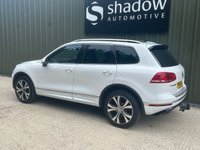 USED 2015 65 VOLKSWAGEN TOUAREG 3.0 TDI V6 BlueMotion Tech R-Line SUV 5dr Diesel Tiptronic 4WD Euro 6 (s/s) (262 ps) 