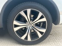 USED 2015 65 VOLKSWAGEN TOUAREG 3.0 TDI V6 BlueMotion Tech R-Line SUV 5dr Diesel Tiptronic 4WD Euro 6 (s/s) (262 ps) 