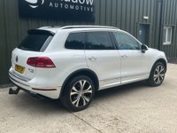 USED 2015 65 VOLKSWAGEN TOUAREG 3.0 TDI V6 BlueMotion Tech R-Line SUV 5dr Diesel Tiptronic 4WD Euro 6 (s/s) (262 ps) 