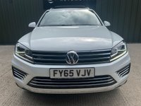 USED 2015 65 VOLKSWAGEN TOUAREG 3.0 TDI V6 BlueMotion Tech R-Line SUV 5dr Diesel Tiptronic 4WD Euro 6 (s/s) (262 ps) 