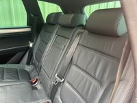 USED 2015 65 VOLKSWAGEN TOUAREG 3.0 TDI V6 BlueMotion Tech R-Line SUV 5dr Diesel Tiptronic 4WD Euro 6 (s/s) (262 ps) 