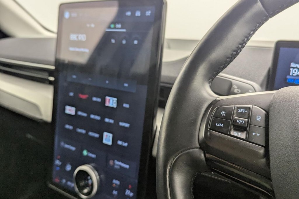 USED 2021 71 FORD MUSTANG MACH-E Standard Range 70kWh SUV 5dr Electric Automatic (269 ps) Car Play, Heated Screen,Camera