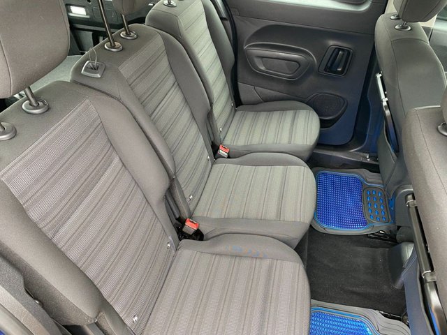 View our VAUXHALL COMBO LIFE