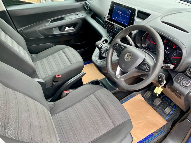 View our VAUXHALL COMBO LIFE