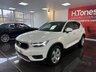 USED 2020 20 VOLVO XC40 1.5 T3 Momentum SUV 5dr Petrol Manual Euro 6 (s/s) (163 ps) SAT NAV -DAB-APPLE CAR PLAY