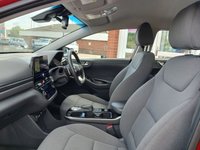 USED 2020 20 HYUNDAI IONIQ 38.3kWh Premium Hatchback 5dr Electric Auto (136 ps) 