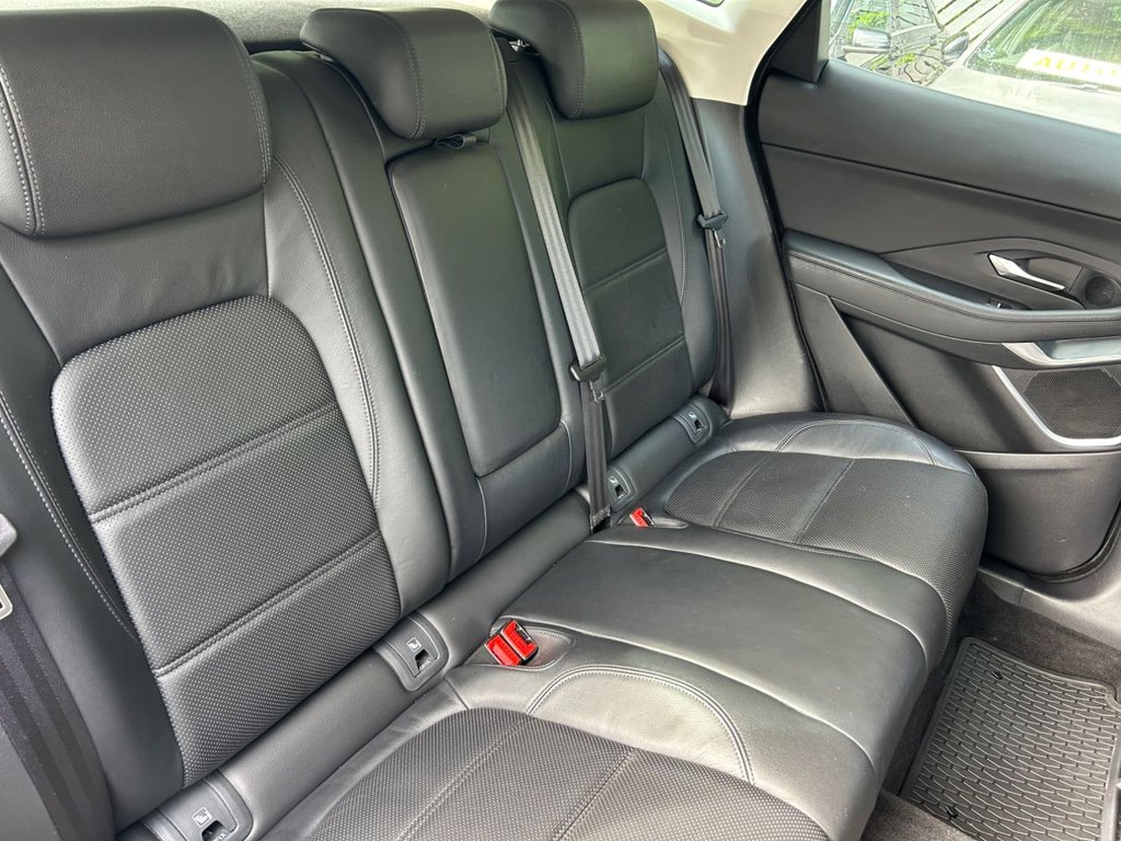 2020 Jaguar E-PACE — image 30