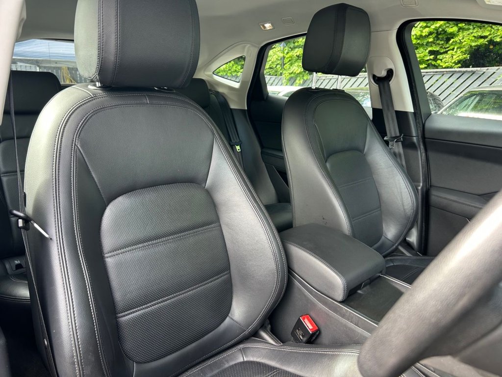 2020 Jaguar E-PACE — image 32