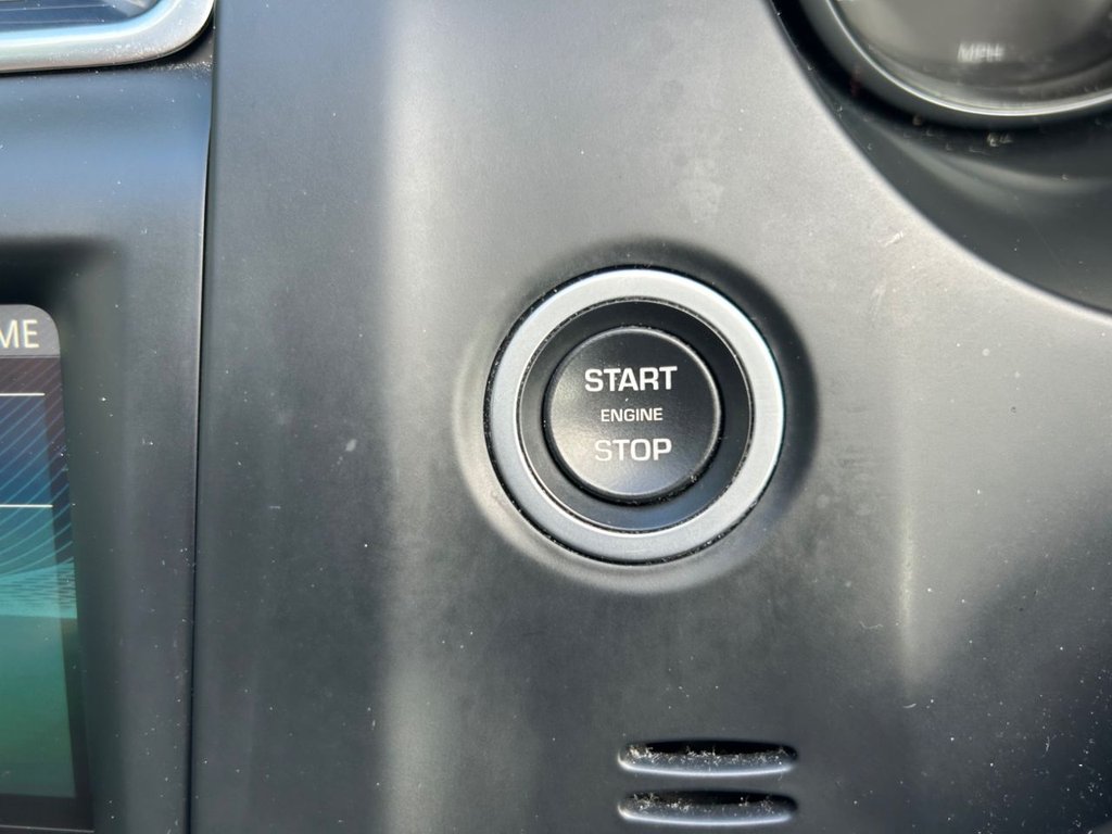 2020 Jaguar E-PACE — image 40
