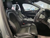 USED 2017 17 VOLVO XC60 2.0 D5 PowerPulse R-Design Pro SUV 5dr Diesel Auto AWD Euro 6 (s/s) (235 ps) 