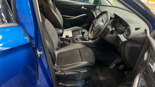 View our Vauxhall Grandland X