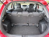 USED 2009 09 TOYOTA YARIS 1.33 VVT-i TR 5 door Auto MMT Petrol Automatic 35 pounds tax. service history.