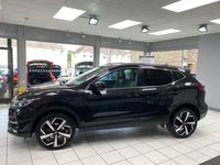 USED 2020 69 NISSAN QASHQAI 1.3 DIG-T Tekna SUV 5dr Petrol DCT Auto Euro 6 (s/s) (160 ps) PEARL BLACK / GRAPHITE PART LEATHER TRIM / PANORAMIC ROOF / DUAL ZONE CLIMATE / HEATED FRONT SEATS / ELECTRIC WINDOWS / POWERFOLD MIRRORS / INTELLIGENT CRUISE / SPEED LIMITER / 360 CAMERAS / FRONT-REAR SENSORS / SATNAV / DAB / CD / BLUETOOTH / BOSE / USB / PRIVACY GLASS / CARPET MATS / BOOT LINER / 19"ALLOY WHEELS / SERVICE HISTORY