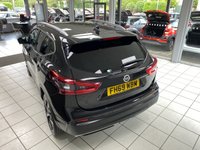 USED 2020 69 NISSAN QASHQAI 1.3 DIG-T Tekna SUV 5dr Petrol DCT Auto Euro 6 (s/s) (160 ps) PEARL BLACK / GRAPHITE PART LEATHER TRIM / PANORAMIC ROOF / DUAL ZONE CLIMATE / HEATED FRONT SEATS / ELECTRIC WINDOWS / POWERFOLD MIRRORS / INTELLIGENT CRUISE / SPEED LIMITER / 360 CAMERAS / FRONT-REAR SENSORS / SATNAV / DAB / CD / BLUETOOTH / BOSE / USB / PRIVACY GLASS / CARPET MATS / BOOT LINER / 19"ALLOY WHEELS / SERVICE HISTORY