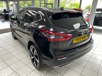 USED 2020 69 NISSAN QASHQAI 1.3 DIG-T Tekna SUV 5dr Petrol DCT Auto Euro 6 (s/s) (160 ps) PEARL BLACK / GRAPHITE PART LEATHER TRIM / PANORAMIC ROOF / DUAL ZONE CLIMATE / HEATED FRONT SEATS / ELECTRIC WINDOWS / POWERFOLD MIRRORS / INTELLIGENT CRUISE / SPEED LIMITER / 360 CAMERAS / FRONT-REAR SENSORS / SATNAV / DAB / CD / BLUETOOTH / BOSE / USB / PRIVACY GLASS / CARPET MATS / BOOT LINER / 19"ALLOY WHEELS / SERVICE HISTORY