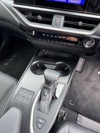 USED 2023 73 LEXUS UX 2.0 250h F Sport Design SUV 5dr Petrol Hybrid E-CVT Euro 6 (s/s) (184 ps) 