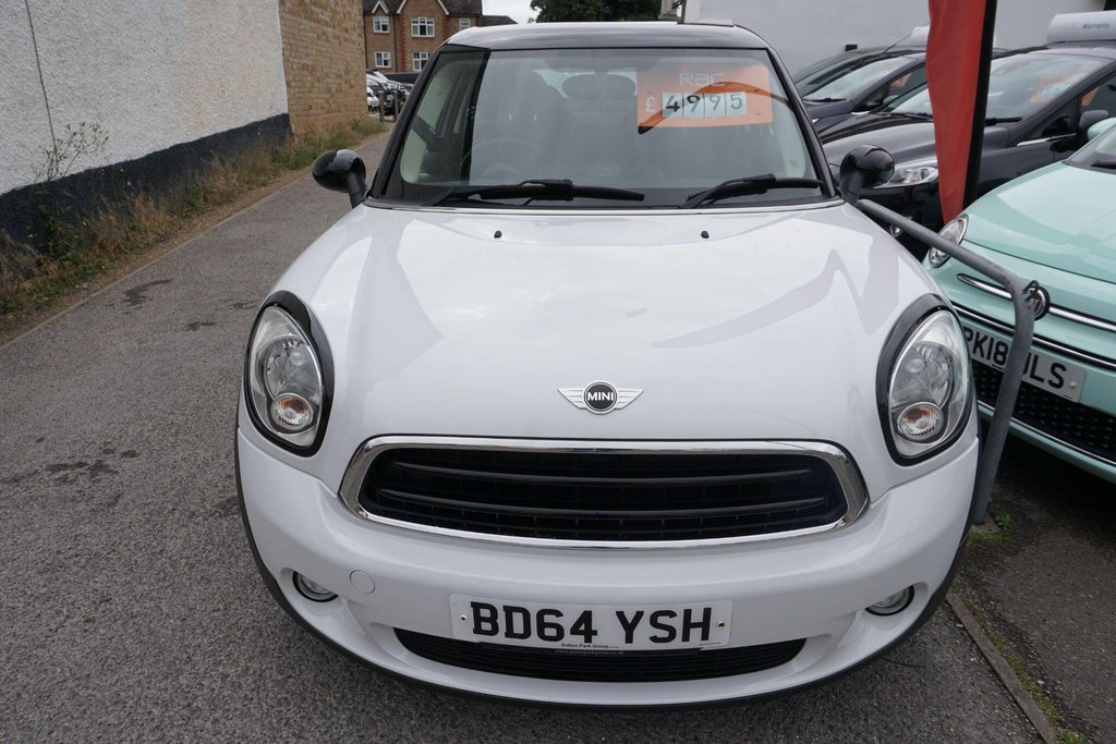 USED 2014 64 MINI PACEMAN 1.6 Cooper D Euro 5 (s/s) 3dr Â£35 car tax