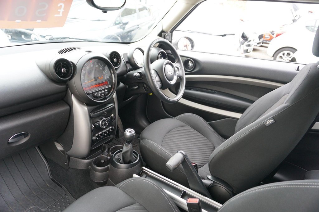 USED 2014 64 MINI PACEMAN 1.6 Cooper D Euro 5 (s/s) 3dr Â£35 car tax