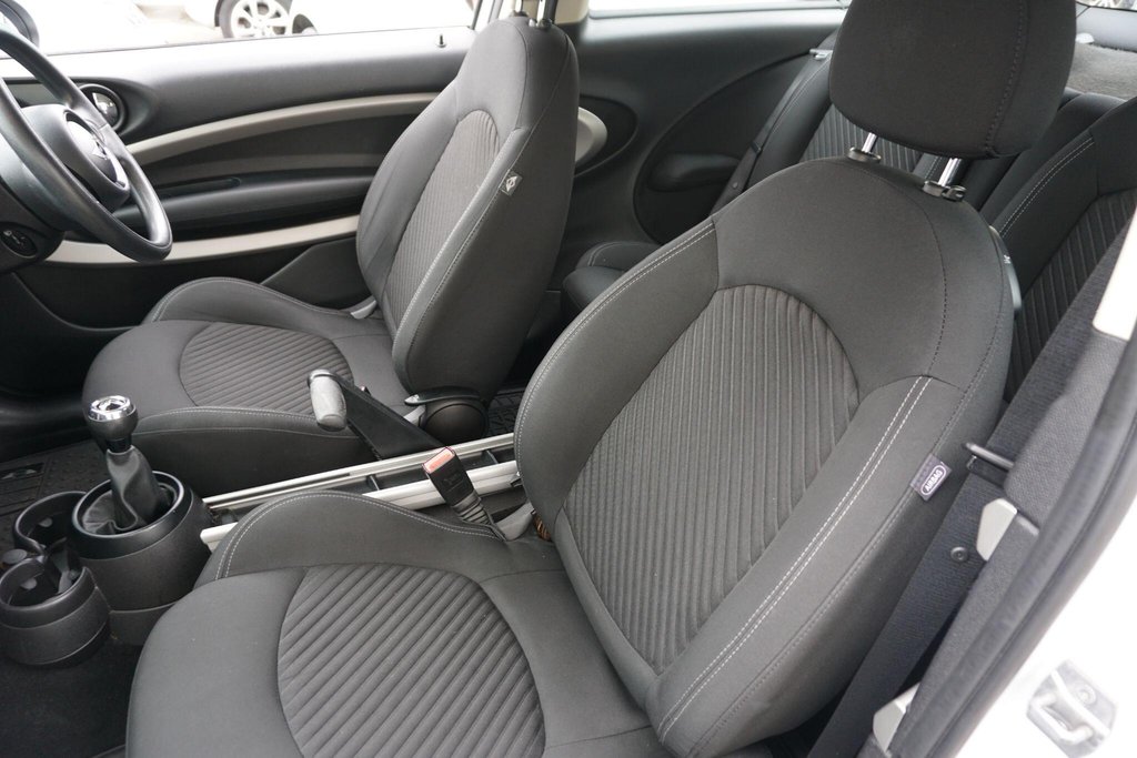 USED 2014 64 MINI PACEMAN 1.6 Cooper D Euro 5 (s/s) 3dr Â£35 car tax