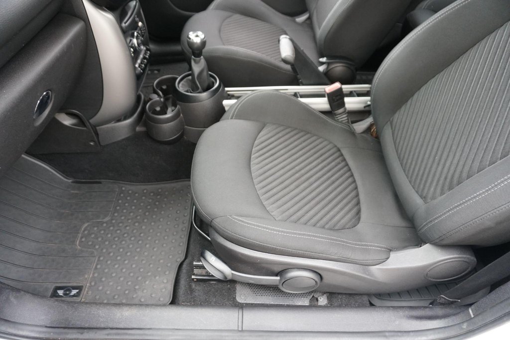 USED 2014 64 MINI PACEMAN 1.6 Cooper D Euro 5 (s/s) 3dr Â£35 car tax
