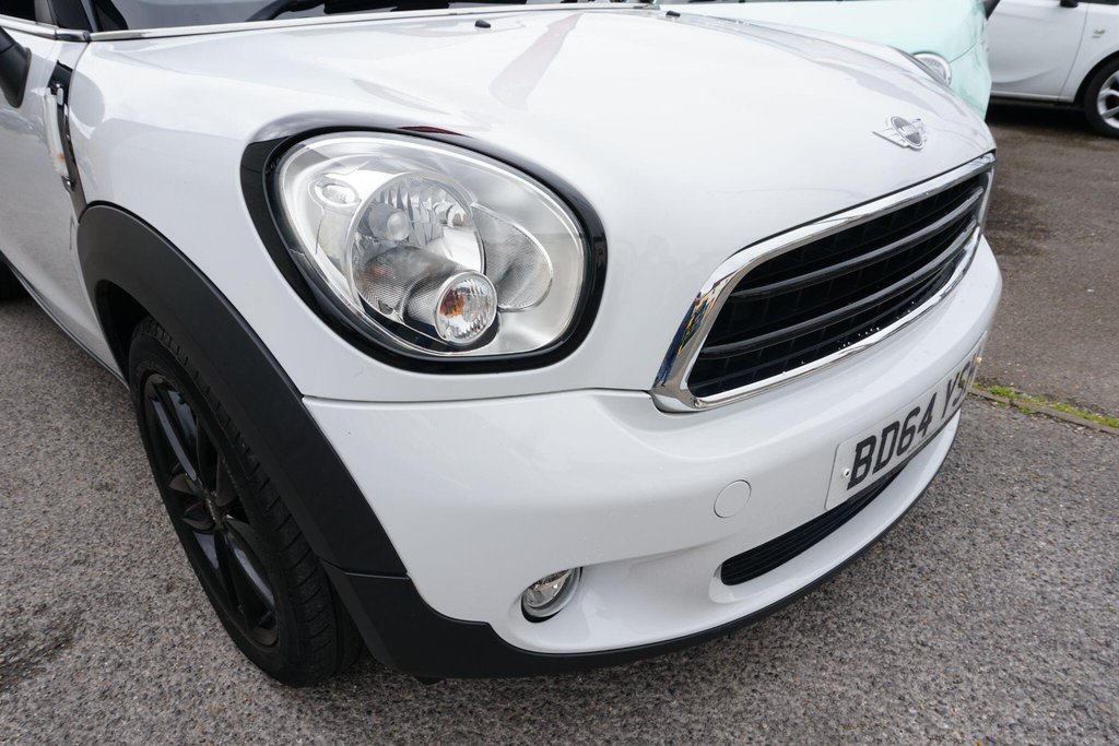 USED 2014 64 MINI PACEMAN 1.6 Cooper D Euro 5 (s/s) 3dr Â£35 car tax