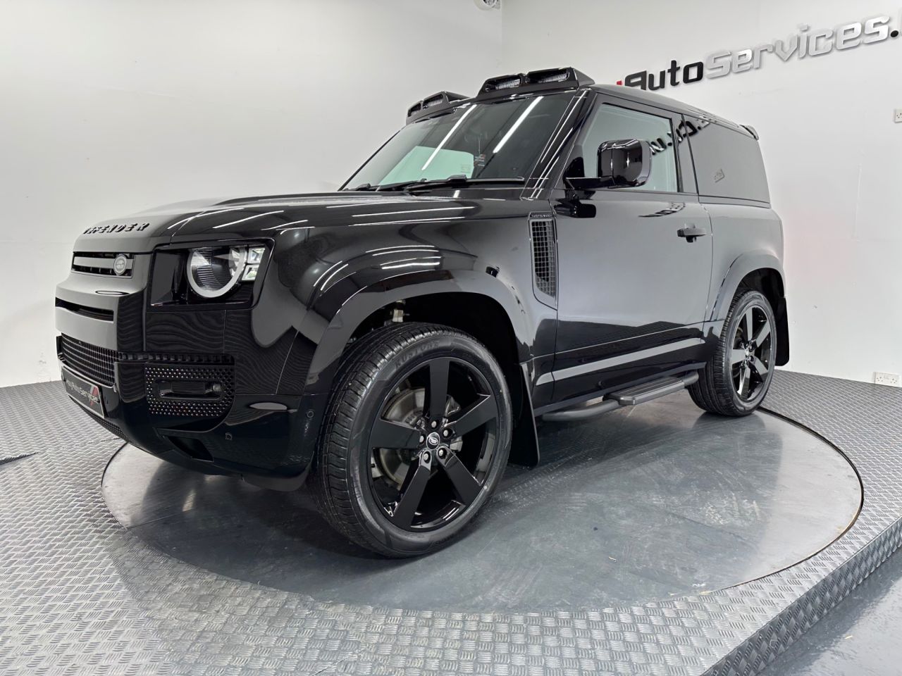 2023 LAND ROVER DEFENDER 3.0 D250 MHEV Hard Top SUV 3dr Diesel Auto 4WD SWB Euro 6 (s/s) (250 ps) - vehicle photo 4 for sale on PureCar